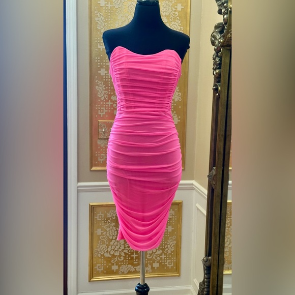 Haute Monde Neon Pink Ruched Strapless Mini Dress New no Tag - Picture 9 of 12